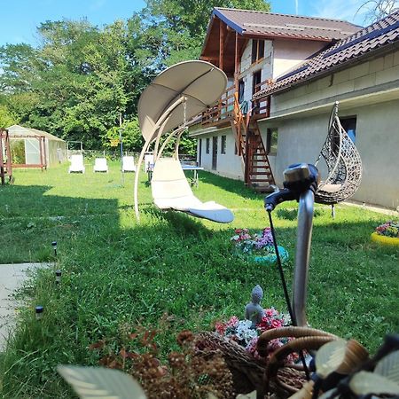 Happy Home Călimăneşti Extérieur photo